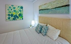 Carla Apartamentos